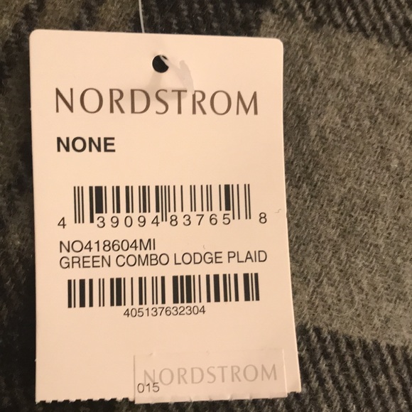 🍁NWT🍁Nordstrom Green Combo Plaid Cape/Wrap OS - Picture 3 of 9
